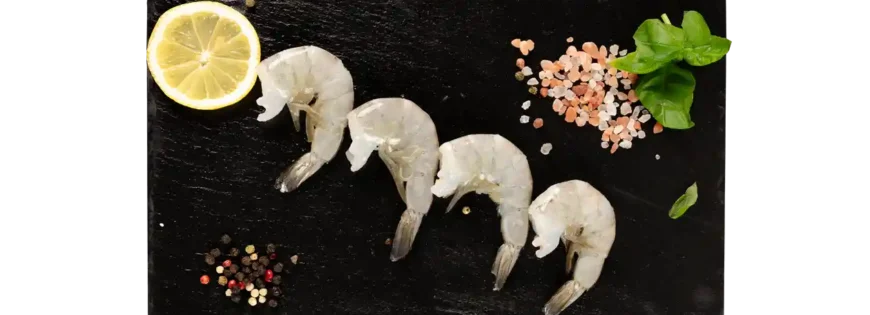 Krewetki – świeże owoce morza o delikatnym, soczystym mięsie, idealne do smażenia, grillowania i gotowania